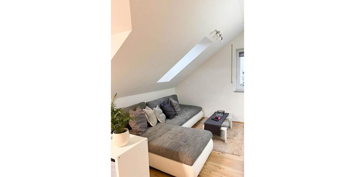 Dachgeschoßwohnung Ingolstadt - 2 Zimmer, 67 m&sup2;, 930&euro; | Angebot:25960649