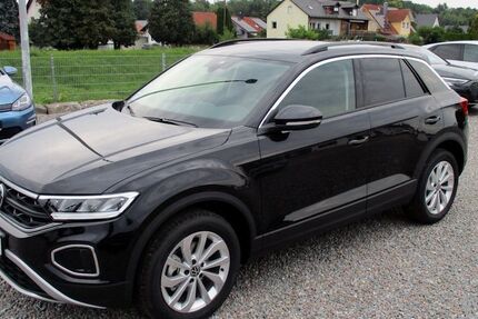 VW T-Roc 8.500 km 31.200 &euro; Vohburg 85088