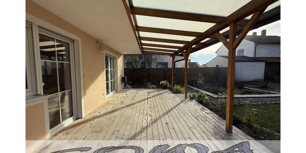 Einzugsbereit! Zentrumsnahes Einfamilienhaus mit guter Raumaufteilung und einer großen Garage im Englischen Garten in Neuburg - Ein Objekt von Ihrem Immobilienpartner SOWA Immobilien und Finanzen - Einfamilienhaus Neuburg an der Donau | Angebot:24192269