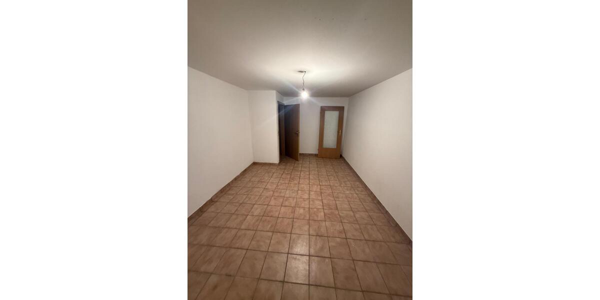 Etagenwohnung Mainburg - 3 Zimmer, 84 m&sup2;, 690&euro; | Angebot:25351699