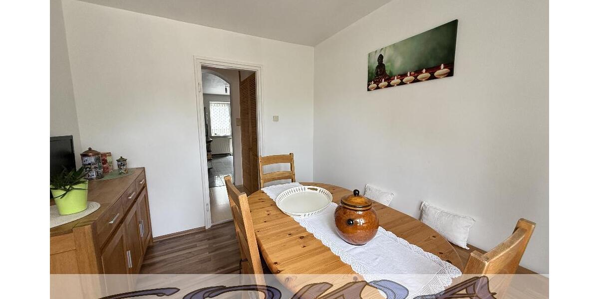 2 Wohneinheiten zusammengelegt! Helle, schöne 5 Zimmer mit Balkon und mit Garage in Neuburg - Ein Objekt von Ihrem Immobilienpartner SOWA Immobilien und Finanzen - 5- Neuburg | Angebot:25977736