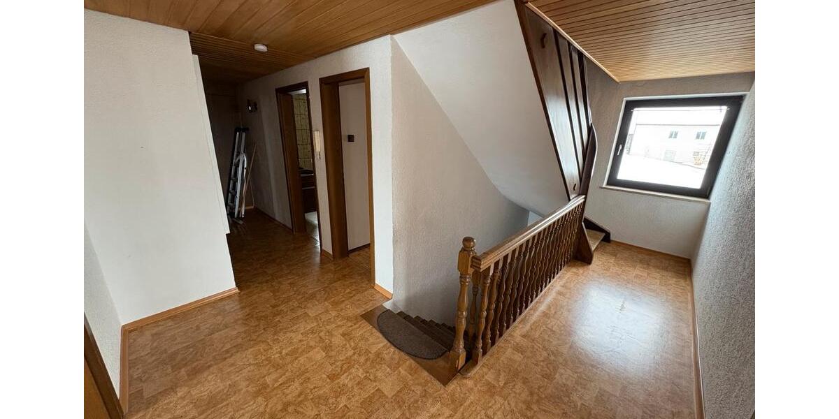 Etagenwohnung Schernfeld Birkhof - 4 Zimmer, 110 m&sup2;, 790&euro; | Angebot:25589286