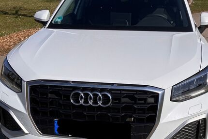 Audi Q2 12.000 km 23.499 &euro; Oberstimm 85077