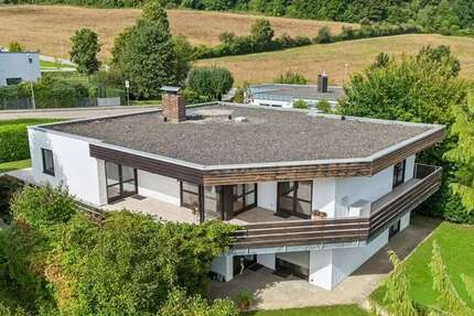 Haus Eichstätt - 7 Zimmer, 196 m&sup2;, 690.000&euro; | Angebot:25892037