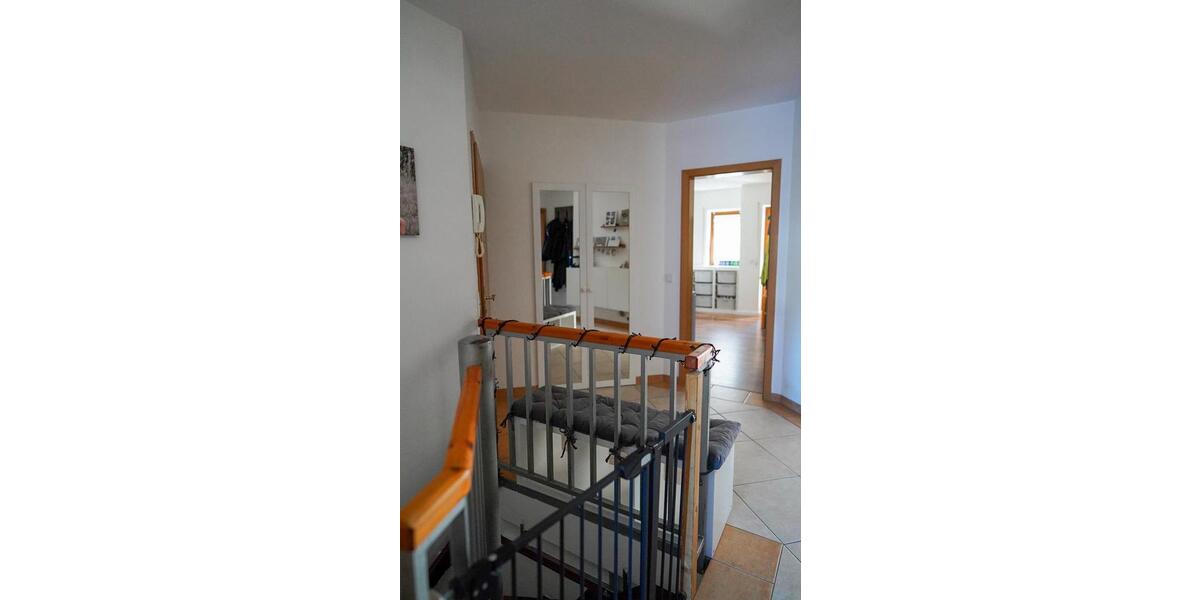 Erdgeschoßwohnung Geisenfeld - 4 Zimmer, 108 m&sup2;, 375.000&euro; | Angebot:26281474