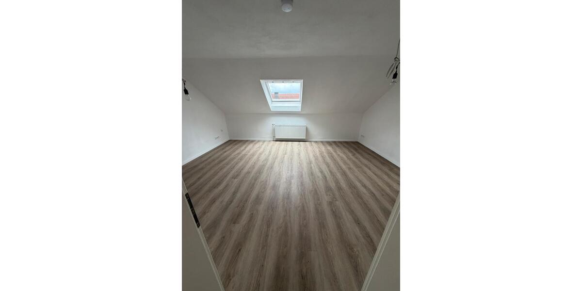 Dachgeschoßwohnung Ingolstadt Südost - 2 Zimmer, 57 m&sup2;, 900&euro; | Angebot:27607566