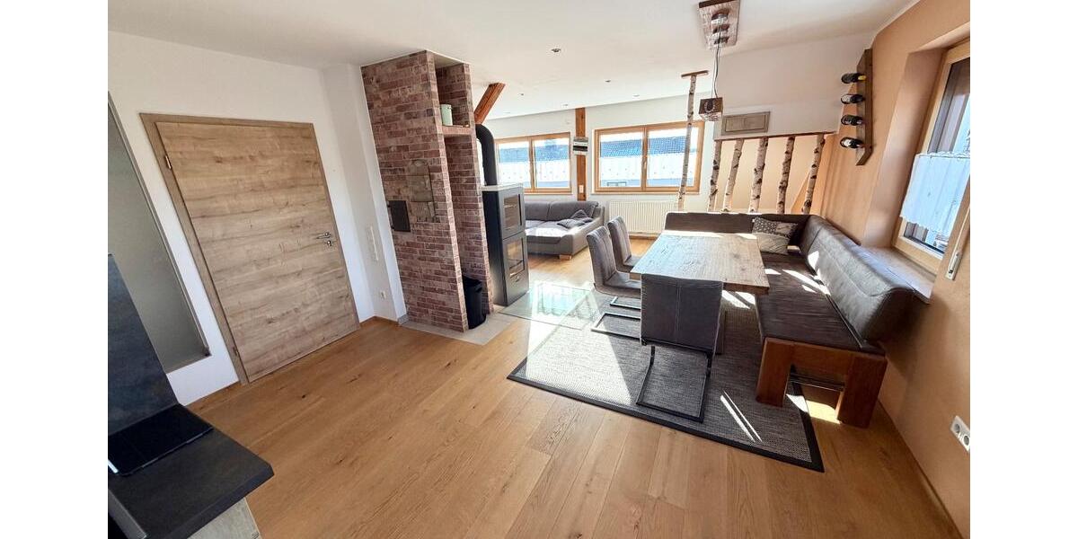 Dachgeschoßwohnung Riedenburg - 4 Zimmer, 118 m&sup2;, 1.090&euro; | Angebot:24976531