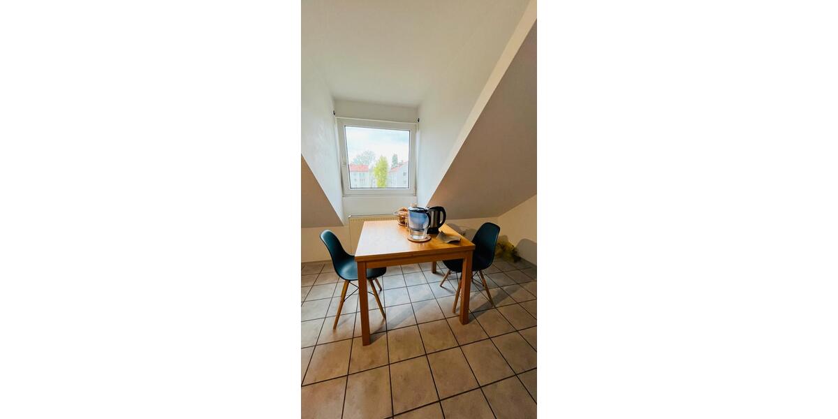 Dachgeschoßwohnung Ingolstadt Friedrichshofen-Hollerstauden - 2 Zimmer, 45 m&sup2;, 700&euro; | Angebot:27616436