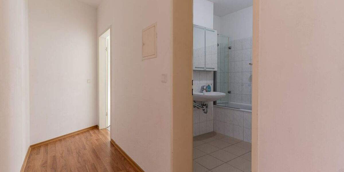 Etagenwohnung Neuburg an der Donau Neuburg - 3 Zimmer, 89 m&sup2;, 260.000&euro; | Angebot:25798765