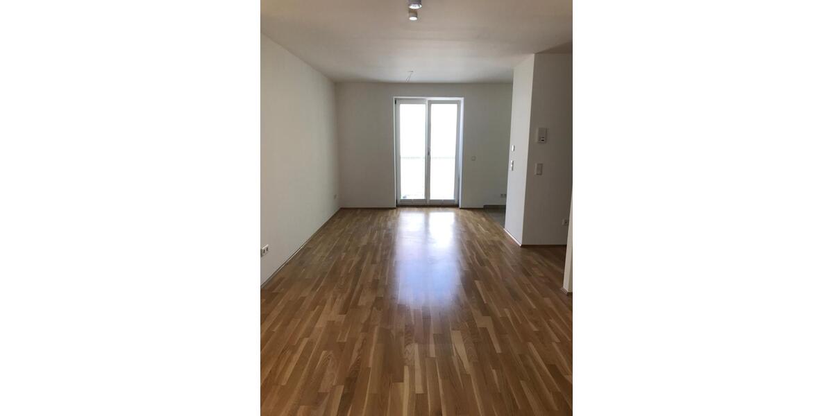 Etagenwohnung Ingolstadt - 3 Zimmer, 95 m&sup2;, 1.250&euro; | Angebot:25652549