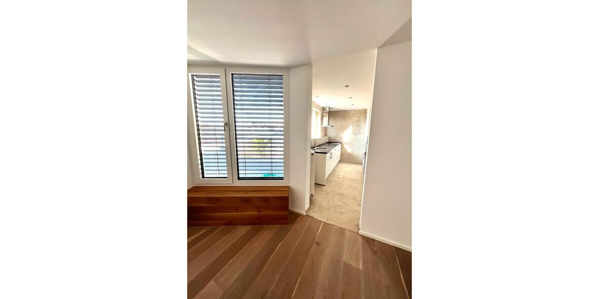 Einfamilienhaus Ingolstadt - 2.5 Zimmer, 114 m&sup2;, 2.300&euro; | Angebot:27593334