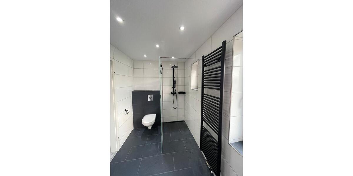 Etagenwohnung Ingolstadt Nordost - 3 Zimmer, 100 m&sup2;, 1.250&euro; | Angebot:25298354