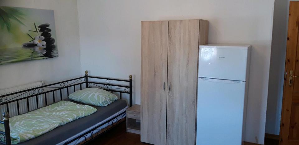 Etagenwohnung Lenting - 8 Zimmer, 180 m&sup2;, 1.980&euro; | Angebot:25168566