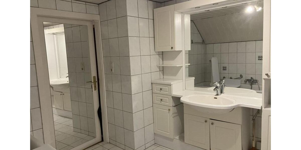 Einfamilienhaus Neuburg an der Donau - 11 Zimmer, 196 m&sup2;, 399.000&euro; | Angebot:26375994