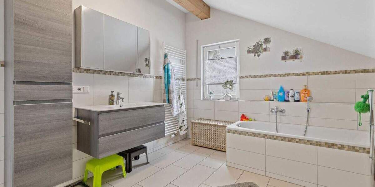 Etagenwohnung Lenting - 3 Zimmer, 86 m&sup2;, 399.800&euro; | Angebot:25768713