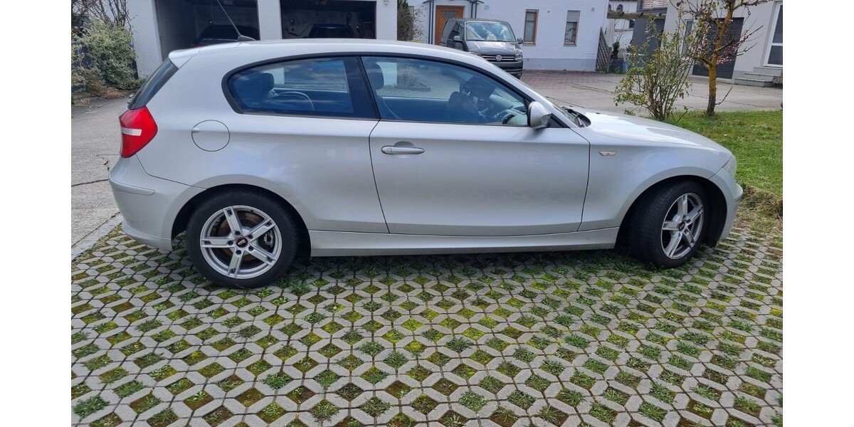 BMW 1er 300.800 km 1.900 &euro; Ingolstadt 85049