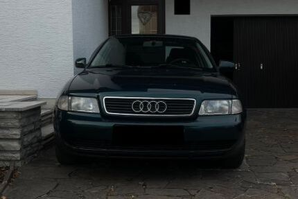 Audi A4 388.800 km 1.200 &euro; Manching 85077