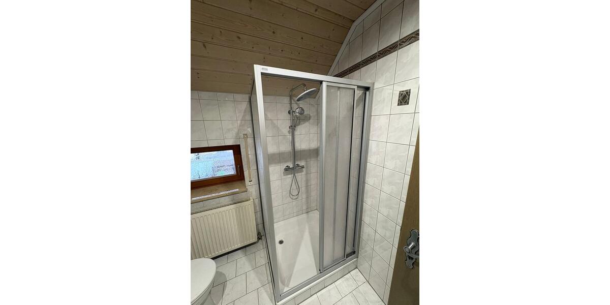 Dachgeschoßwohnung Adelschlag - 4 Zimmer, 118 m&sup2;, 1.400&euro; | Angebot:25173867