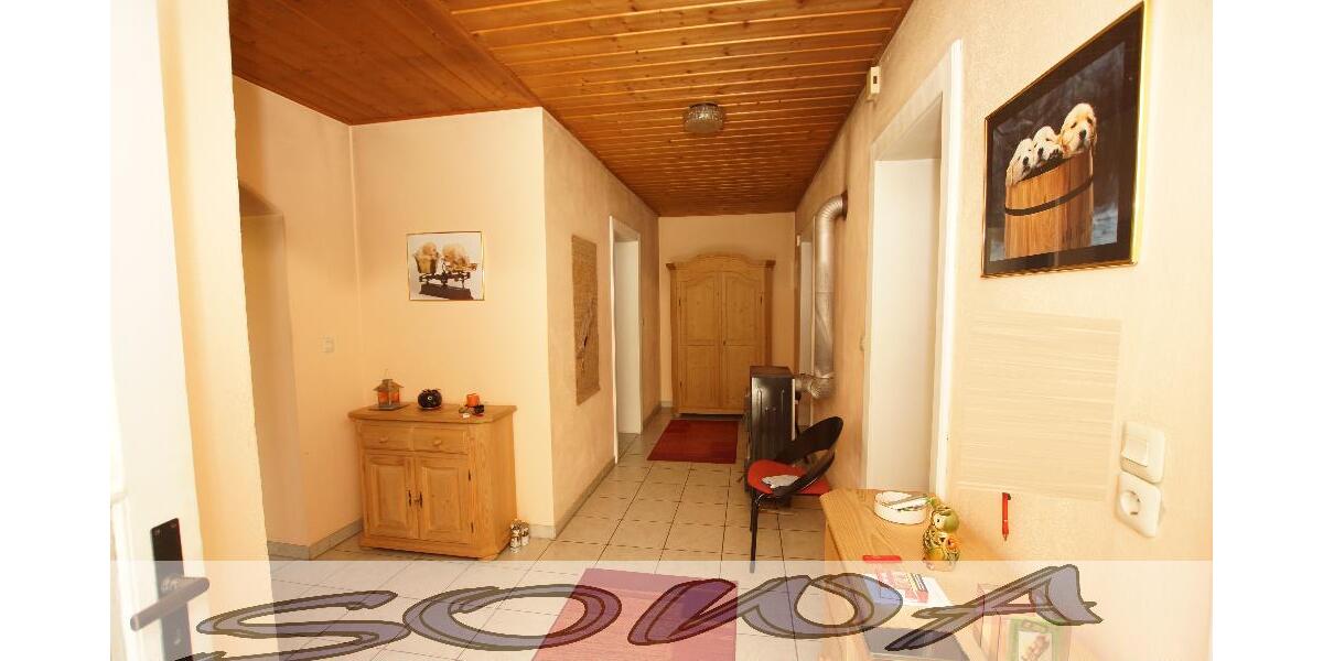 Attraktives Haus mit Ausbaupotential und mit großzügigem Grundstück und Waldfläche in Weichering - Ein Objekt von Ihrem Immobilienpartner SOWA Immobilien und Finanzen - Einfamilienhaus Weichering | Angebot:26060386