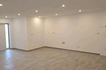 Wohnung Mainburg - 2 Zimmer, 75 m&sup2;, 900&euro; | Angebot:25843221