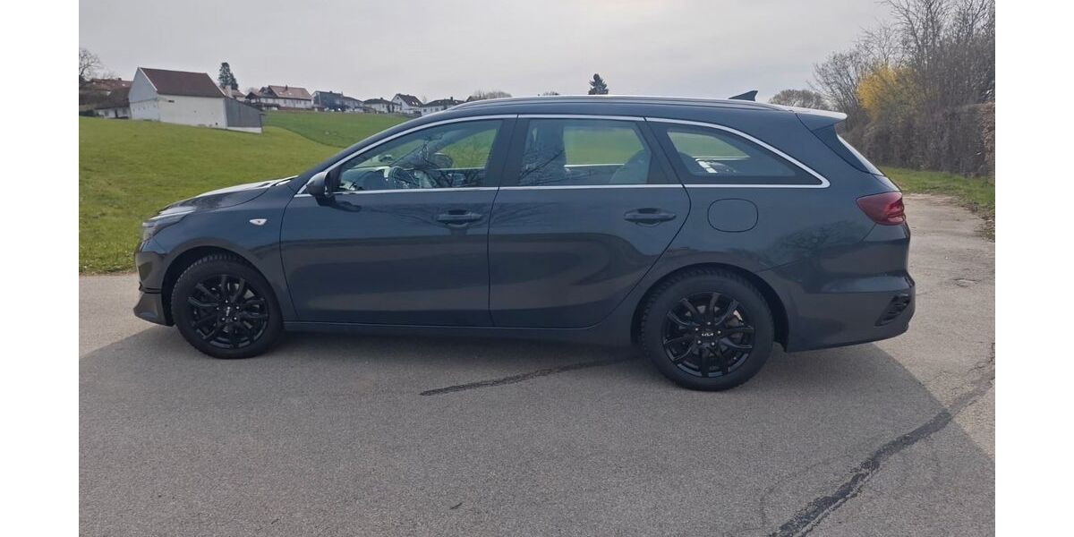 Kia ceed Sportswagon 52.550 km 17.849 &euro; Wolnzach 85283
