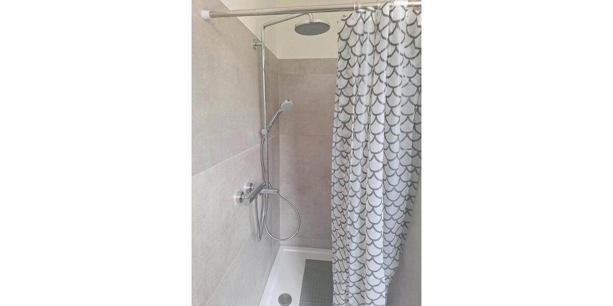 Erdgeschoßwohnung Neuburg an der Donau - 3 Zimmer, 130 m&sup2;, 1.000&euro; | Angebot:25634197