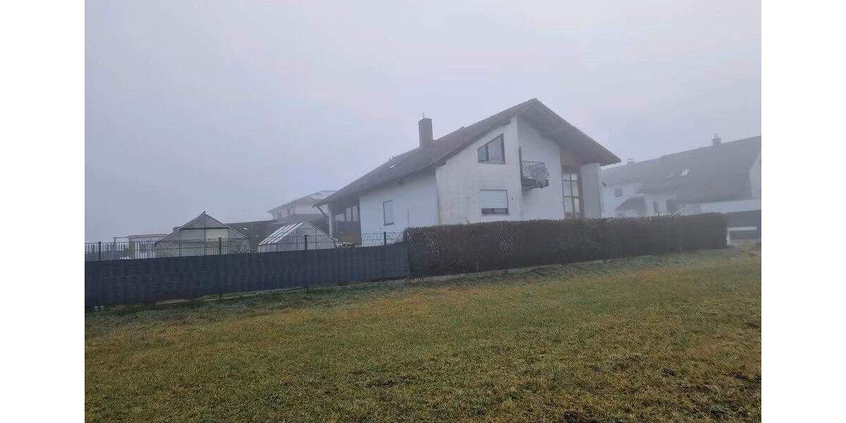 Mehrfamilienhaus, Wohnhaus Denkendorf Dörndorf - 8 Zimmer, 220 m&sup2;, 579.000&euro; | Angebot:25675836