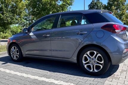 Hyundai i20 23.694 km 12.500 &euro; Baar-Ebenhausen 85107