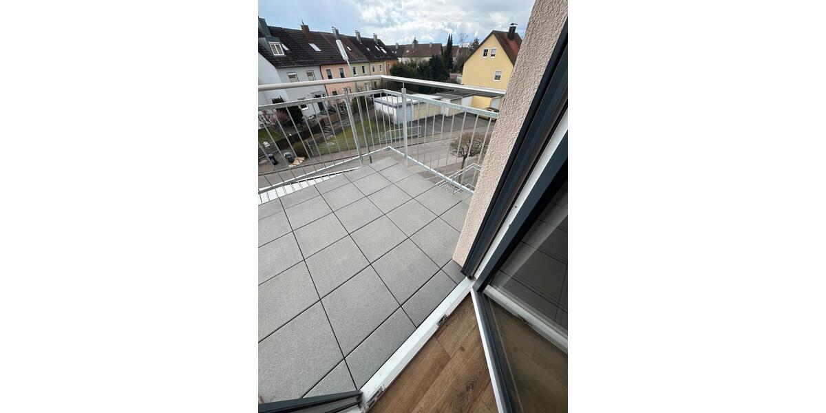 Dachgeschoßwohnung Ingolstadt Nordost - 2 Zimmer, 72 m&sup2;, 1.330&euro; | Angebot:25919196