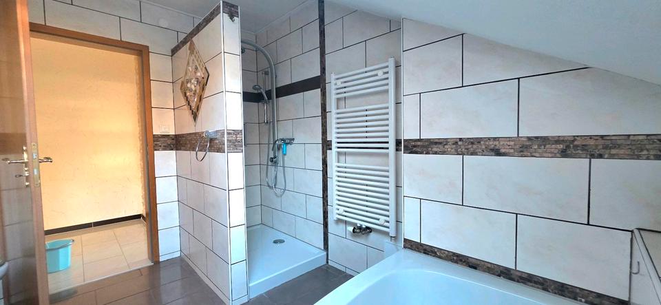 Einfamilienhaus Riedenburg - 9 Zimmer, 300 m&sup2;, 530.000&euro; | Angebot:26604568