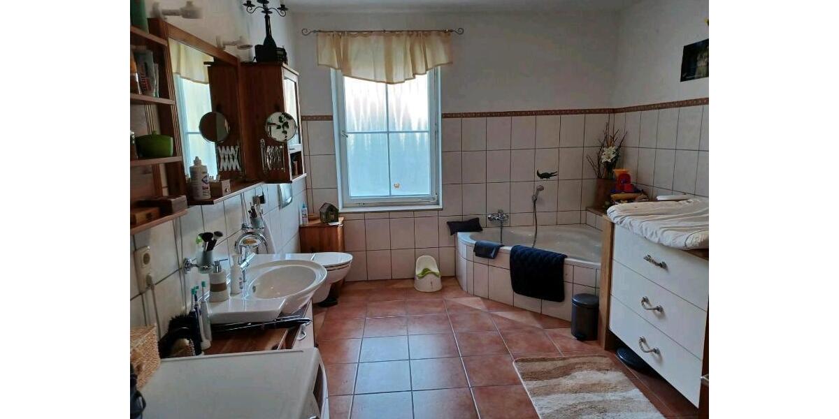 Erdgeschoßwohnung Walting - 3 Zimmer, 90 m&sup2;, 650&euro; | Angebot:24840994