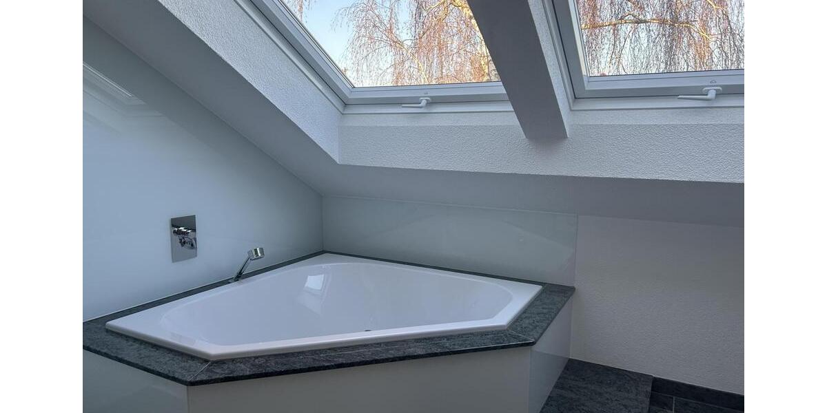 Dachgeschoßwohnung Karlshuld - 3 Zimmer, 140 m&sup2;, 1.400&euro; | Angebot:25145331