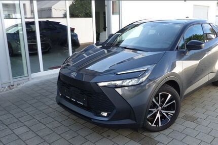 Toyota C-HR 18.500 km 31.500 &euro; Bad Gögging 93333