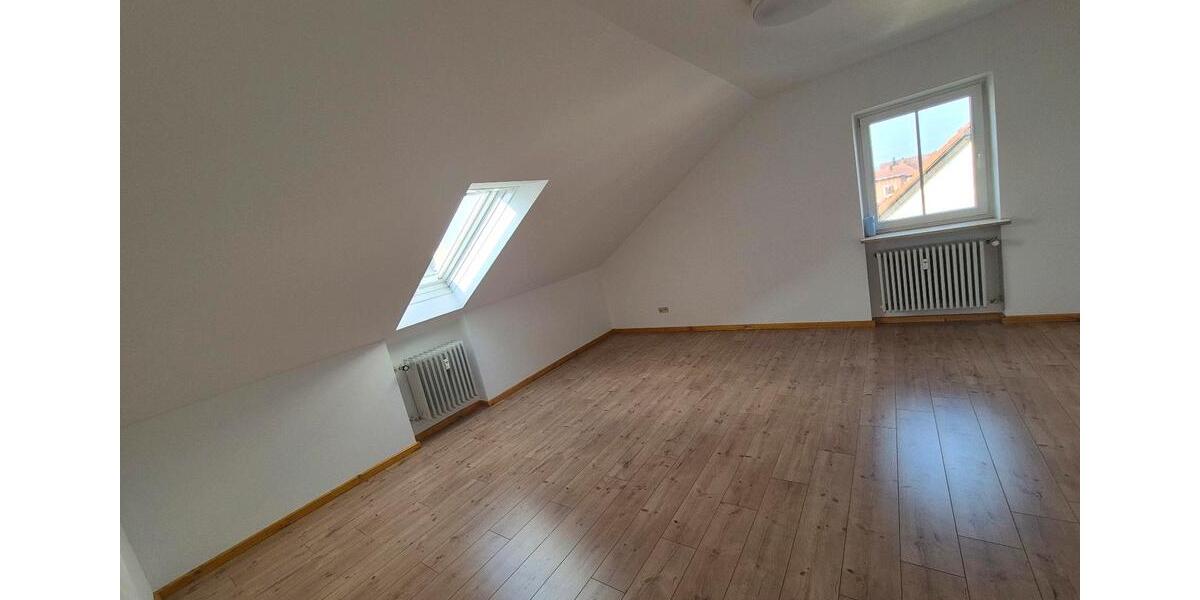 Dachgeschoßwohnung Pfaffenhofen an der Ilm - 3 Zimmer, 63 m&sup2;, 243.000&euro; | Angebot:26494916