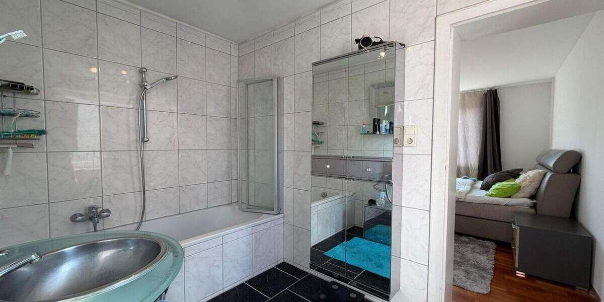 Einfamilienhaus Neuburg an der Donau Neuburg - 5 Zimmer, 198 m&sup2;, 749.900&euro; | Angebot:25652105