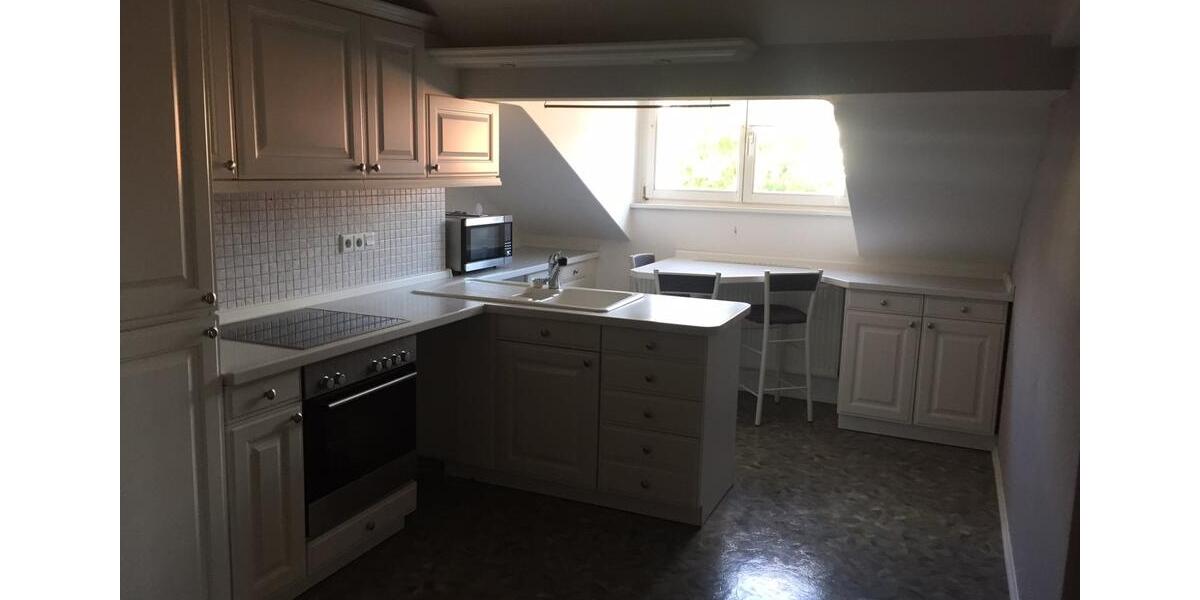 Dachgeschoßwohnung Denkendorf - 3 Zimmer, 80 m&sup2;, 780&euro; | Angebot:26381866