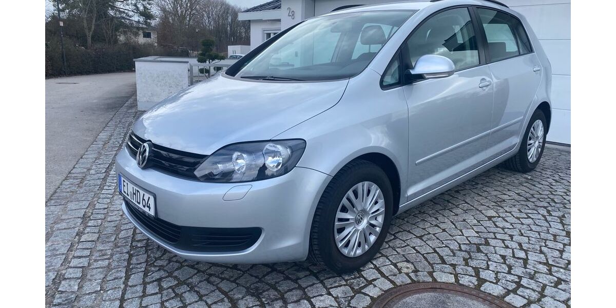 VW Golf Plus 42.000 km 9.450 &euro; Pfoerring 85104