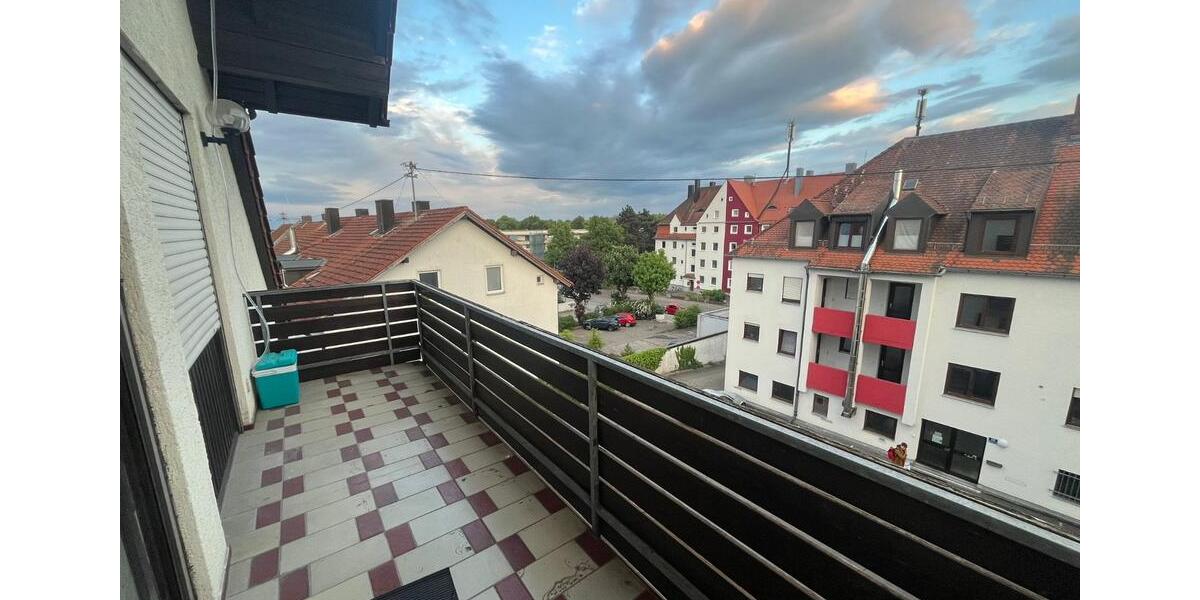 Dachgeschoßwohnung Ingolstadt Nordost - 1.5 Zimmer, 64 m&sup2;, 700&euro; | Angebot:24845562