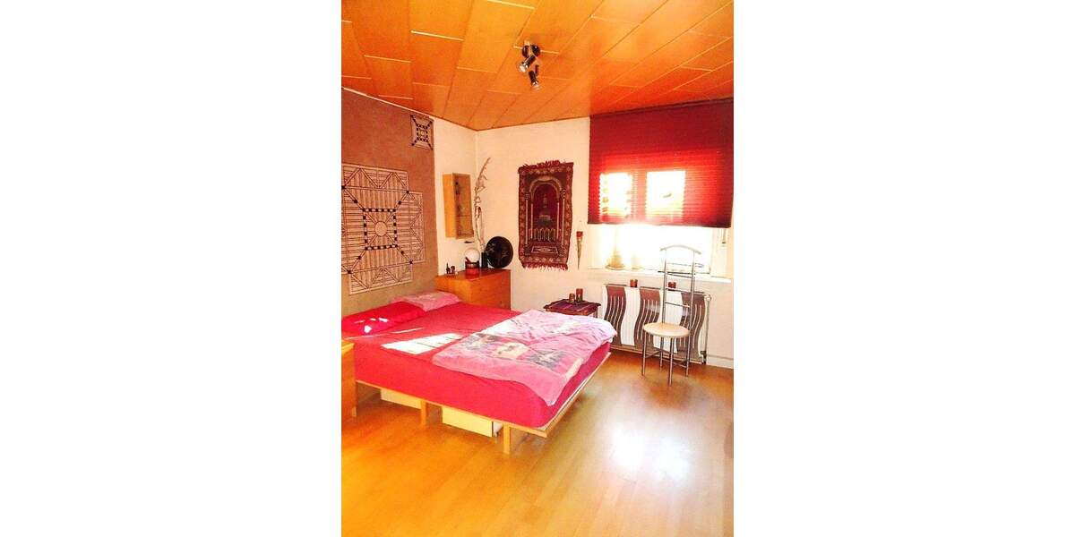 Doppelhaushälfte Ingolstadt Südost - 8 Zimmer, 168 m&sup2;, 549.000&euro; | Angebot:25712008