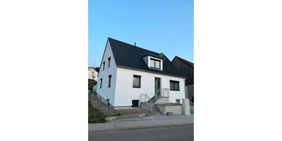 Etagenwohnung Manching - 5 Zimmer, 88 m&sup2;, 800&euro; | Angebot:26145843