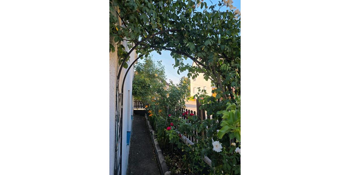 Einfamilienhaus Karlskron - 6 Zimmer, 140 m&sup2;, 250.000&euro; | Angebot:26976149