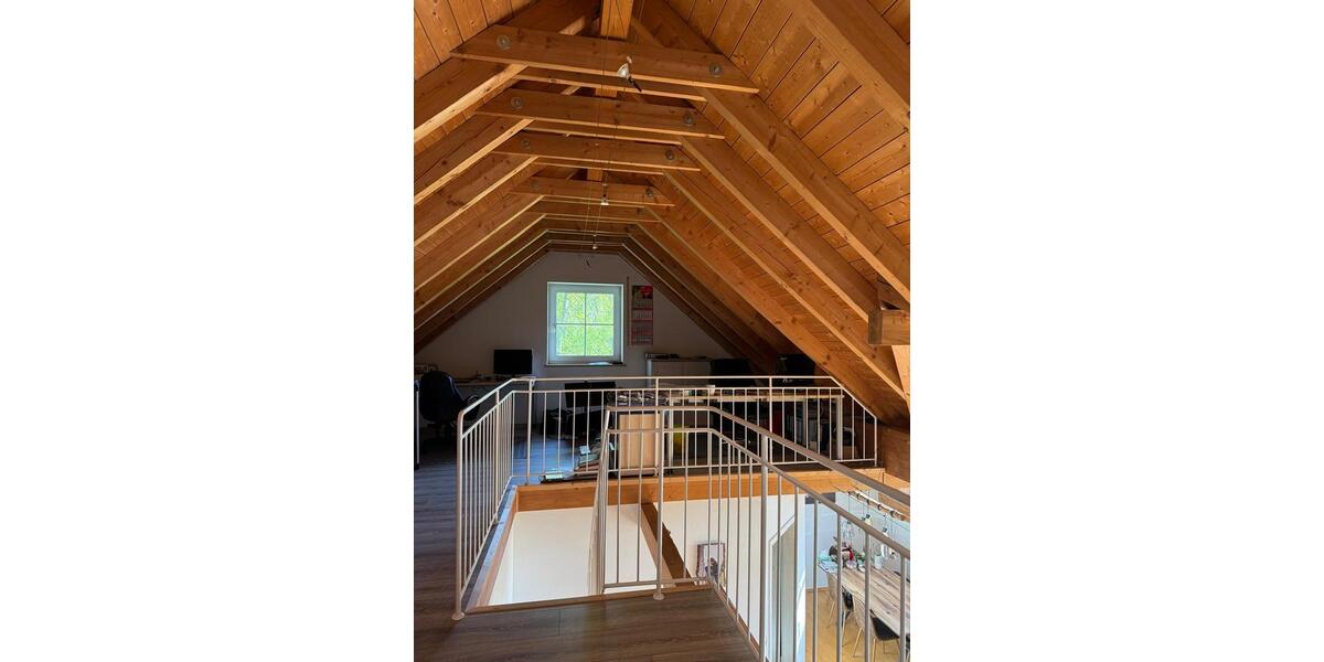 Dachgeschoßwohnung Wolnzach - 1 Zimmer, 92 m&sup2;, 1.080&euro; | Angebot:26439402