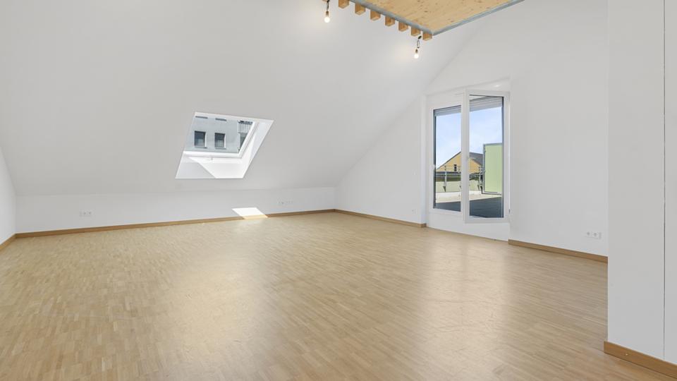 Dachgeschoßwohnung Ingolstadt Friedrichshofen-Hollerstauden - 3.5 Zimmer, 119 m&sup2;, 1.100&euro; | Angebot:26443277