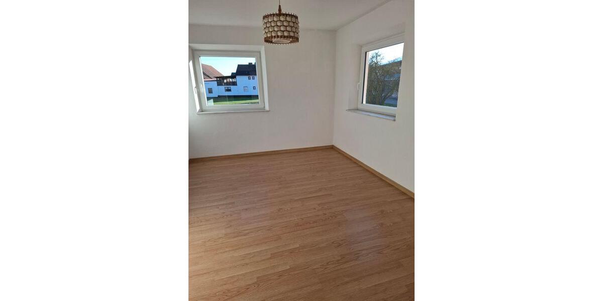 Einfamilienhaus Mainburg - 6 Zimmer, 126 m&sup2;, 1.080&euro; | Angebot:27605447