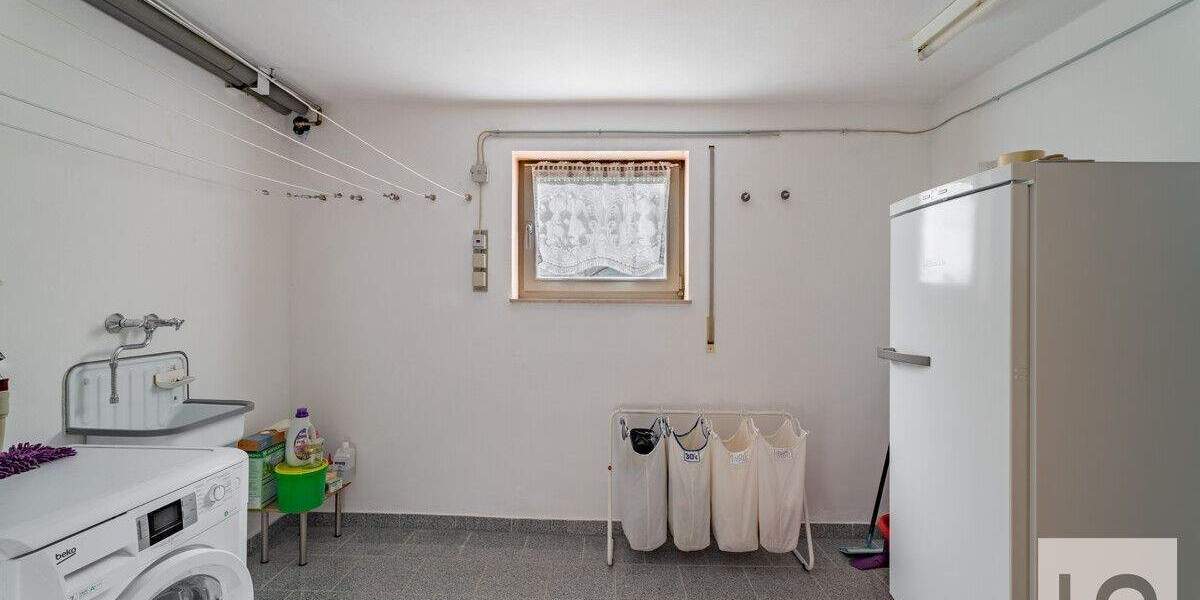 Einfamilienhaus Böhmfeld - 7 Zimmer, 125 m&sup2;, 649.000&euro; | Angebot:25706085