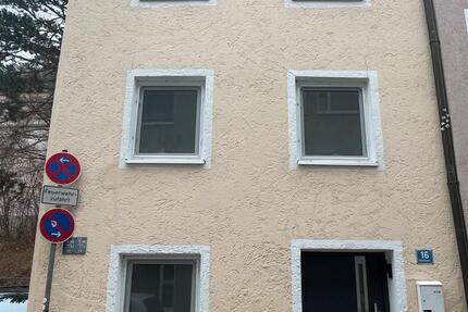 Haus Eichstätt - 6 Zimmer, 126 m&sup2;, 600.000&euro; | Angebot:25990130