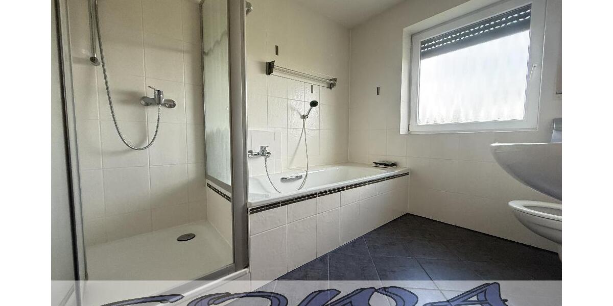 Gepflegtes, einzugsbereites Haus mit Keller, Doppelgarage und Wärmepumpe - Ein Objekt von SOWA Immobilien und Finanzen - Einfamilienhaus Neuburg an der Donau | Angebot:24004431