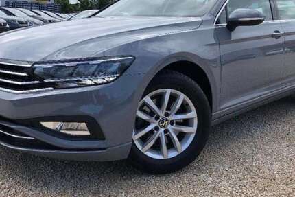 VW Passat Variant 45.540 km 23.799 &euro; Langenmosen 86571