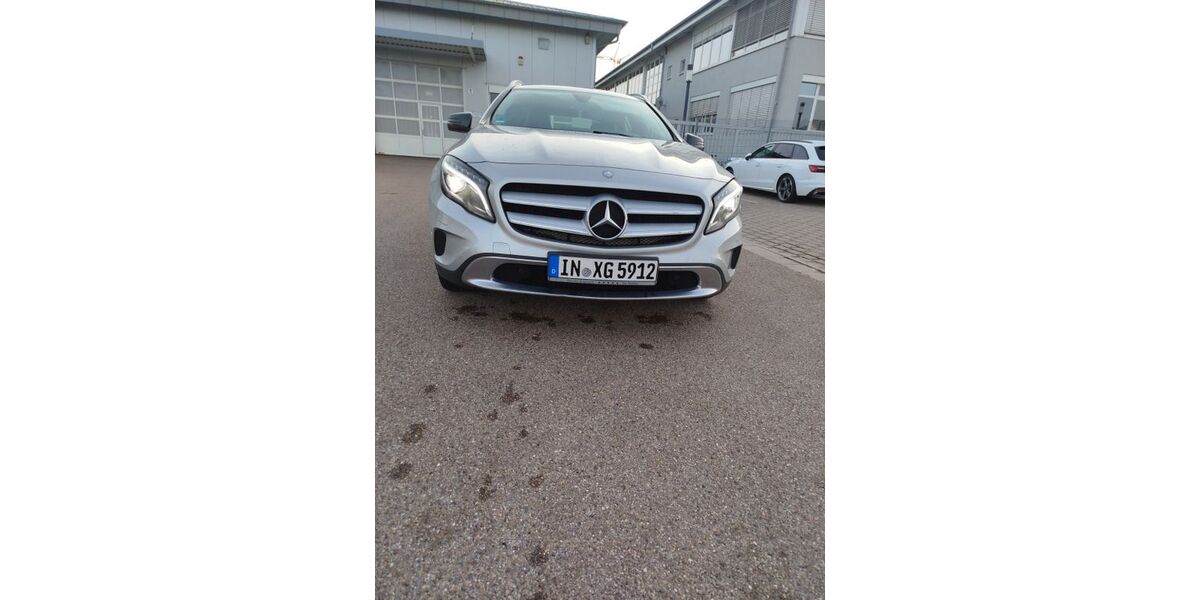 Mercedes-Benz GLA 220 190.000 km 15.250 &euro; Ingolstadt 85055