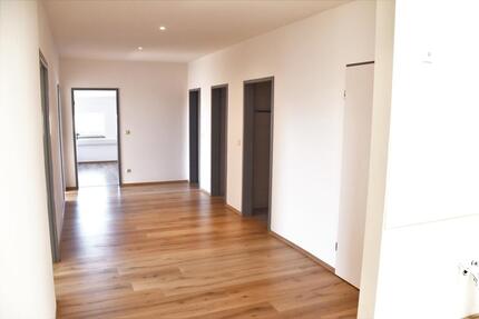 Gewerbeobjekt Karlskron - 900&euro; | Angebot:23120228